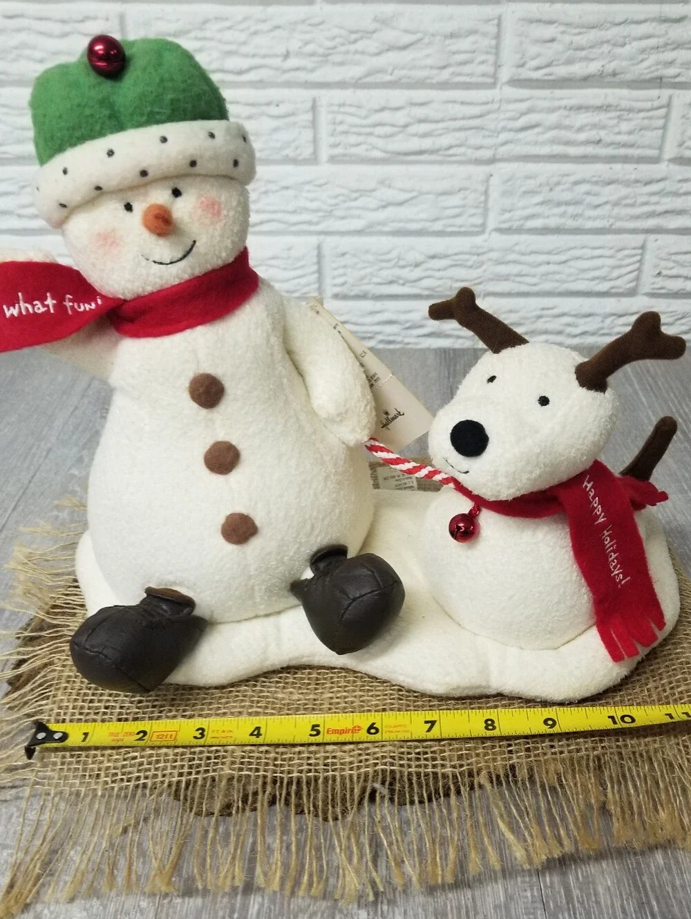 Hallmark Jingle Pals Animated Singing Plush